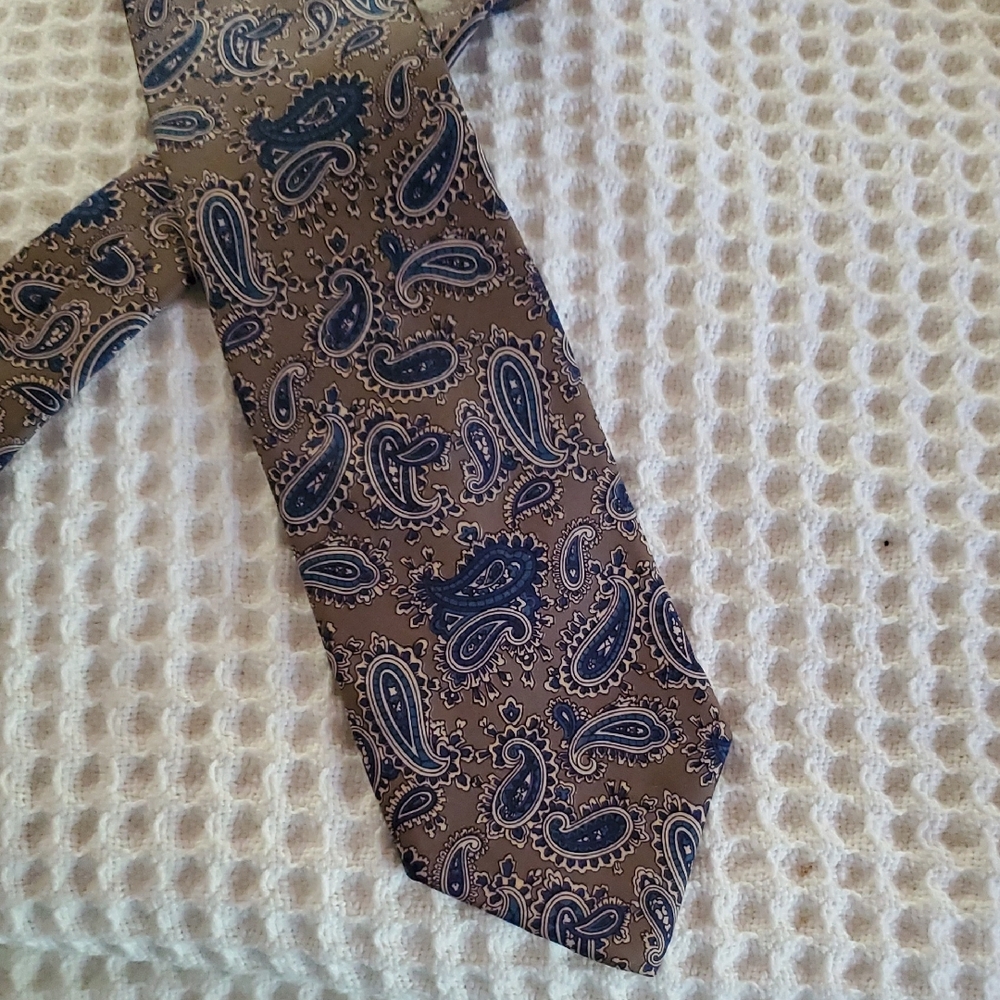 Vintage BERT PULITZER Silk Paisley Tie